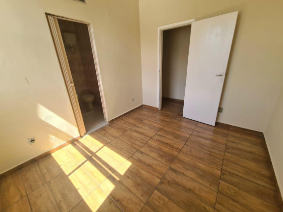 Imagem Apartamento com 1 Quarto à Venda,  em Catete - Rio De Janeiro