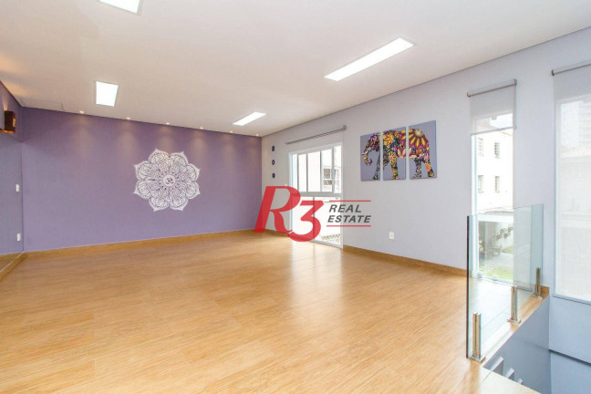 Imagem Sobrado com 3 Quartos à Venda, 343 m² em Gonzaga - Santos Imagem Sobrado com 3 Quartos à Venda, 343 m² em Gonzaga - Santos