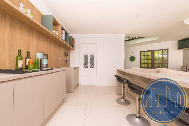 Imagem Casa com 3 Quartos para Temporada, 350 m² em Praia Das Taquaras - Balneário Camboriú Imagem Casa com 3 Quartos para Temporada, 350 m² em Praia Das Taquaras - Balneário Camboriú