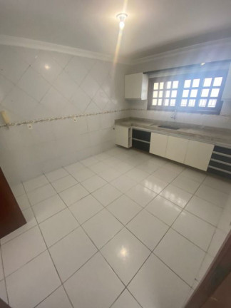 Imagem Casa com 3 Quartos à Venda, 303 m² em Parque Manibura - Fortaleza