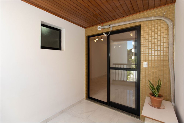 Imagem Imóvel com 3 Quartos à Venda,  em Moema - São Paulo