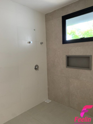 Imagem Casa com 3 Quartos à Venda, 157 m² em Campeche - Florianópolis Imagem Casa com 3 Quartos à Venda, 157 m² em Campeche - Florianópolis