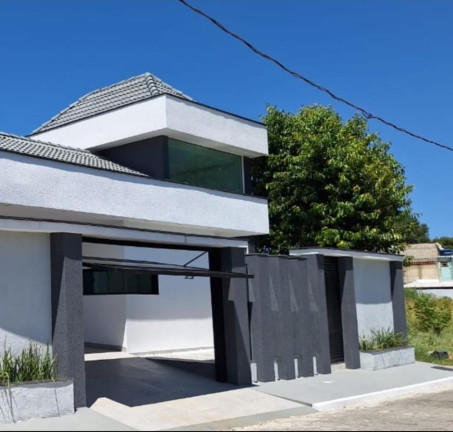 Casa com 3 Quartos à Venda, 300 m² em Santa Cruz - Rio De Janeiro