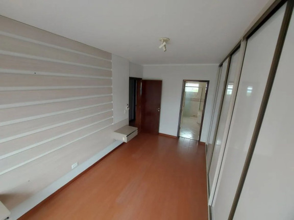 Imagem Sobrado com 4 Quartos à Venda, 192 m² em Bom Retiro - Curitiba