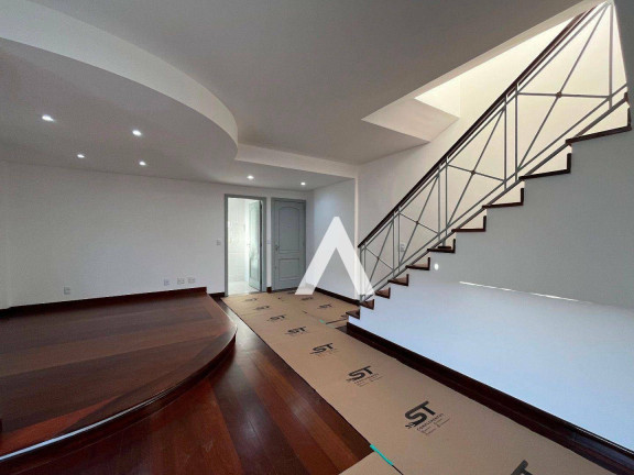 Imagem Cobertura com 3 Quartos à Venda, 145 m² em Várzea - Teresópolis Imagem Cobertura com 3 Quartos à Venda, 145 m² em Várzea - Teresópolis