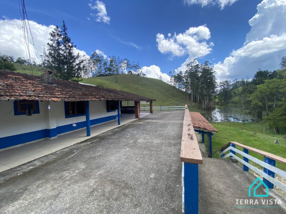 Imagem Chácara com 8 Quartos à Venda, 492 m²