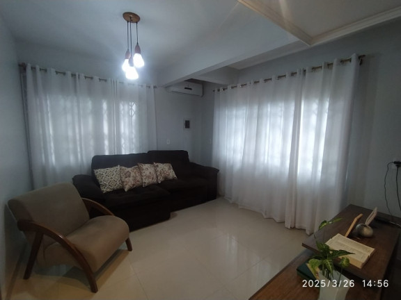 Imagem Casa com 3 Quartos à Venda, 300 m² em Jardim Iririú - Joinville Imagem Casa com 3 Quartos à Venda, 300 m² em Jardim Iririú - Joinville