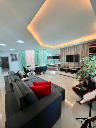 Imagem Casa de Condomínio com 3 Quartos à Venda, 210 m² em Santa Mônica - Uberlândia Imagem Casa de Condomínio com 3 Quartos à Venda, 210 m² em Santa Mônica - Uberlândia