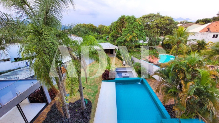 Imagem Casa com 5 Quartos à Venda, 1.485 m² em Barra Da Tijuca - Rio De Janeiro Imagem Casa com 5 Quartos à Venda, 1.485 m² em Barra Da Tijuca - Rio De Janeiro