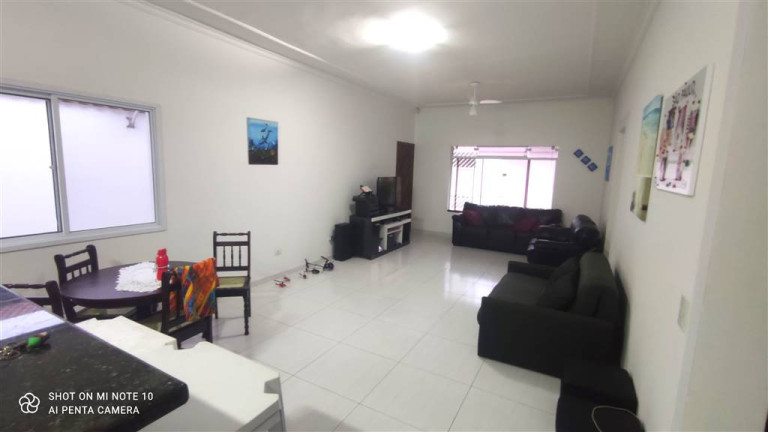 Imagem Casa com 3 Quartos à Venda, 185 m² em Balneario Florida - Praia Grande Imagem Casa com 3 Quartos à Venda, 185 m² em Balneario Florida - Praia Grande