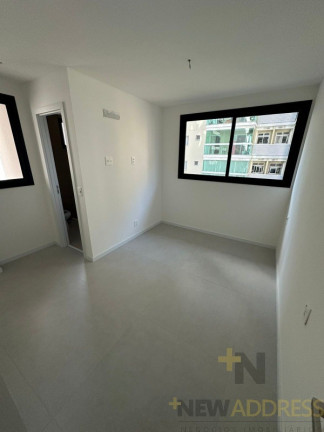 Imagem Apartamento com 2 Quartos à Venda, 61 m² em Praia Do Canto - Vitória