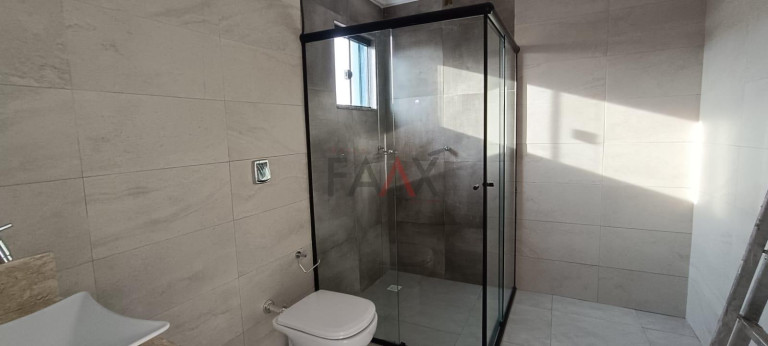 Imagem Casa com 4 Quartos para Alugar, 184 m² em Santa Cruz - Guarapuava Imagem Casa com 4 Quartos para Alugar, 184 m² em Santa Cruz - Guarapuava