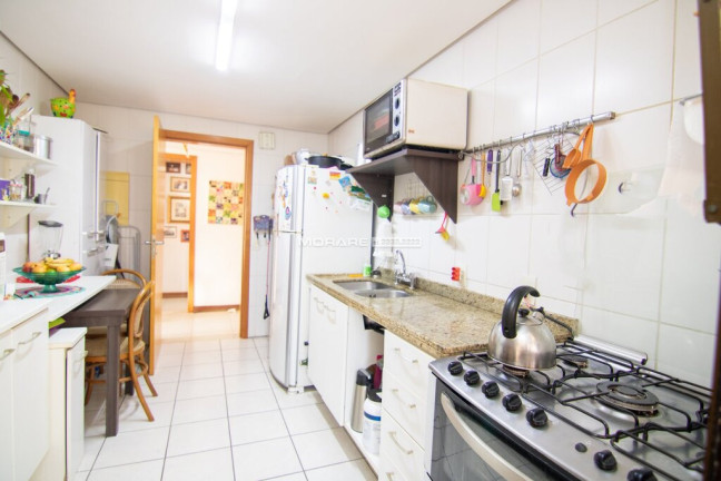 Imagem Imóvel com 3 Quartos à Venda, em Petrópolis - Porto Alegre Imagem Imóvel com 3 Quartos à Venda, em Petrópolis - Porto Alegre