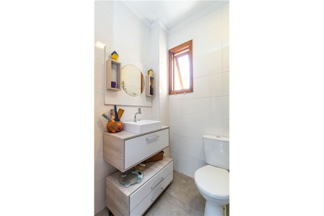 Imagem Apartamento com 3 Quartos à Venda, 154 m² em Teresópolis - Porto Alegre