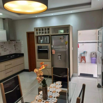Imagem Casa com 3 Quartos à Venda, 231 m² em Jardim De Alah - Taubaté Imagem Casa com 3 Quartos à Venda, 231 m² em Jardim De Alah - Taubaté