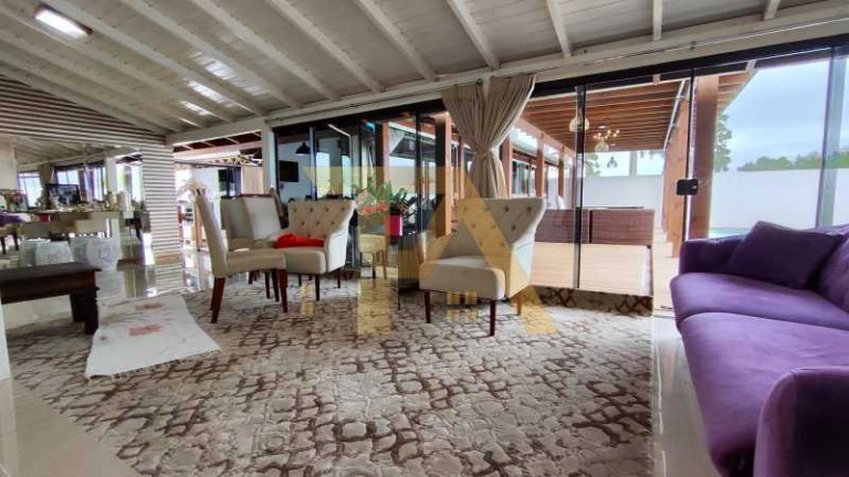 Imagem Imóvel com 3 Quartos à Venda, 362 m² em Araçatuba - Imbituba