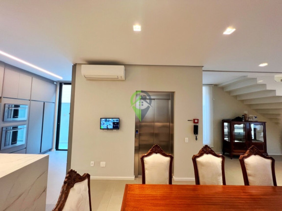 Imagem Casa com 4 Quartos à Venda, 370 m² em Ponta Da Praia - Santos Imagem Casa com 4 Quartos à Venda, 370 m² em Ponta Da Praia - Santos