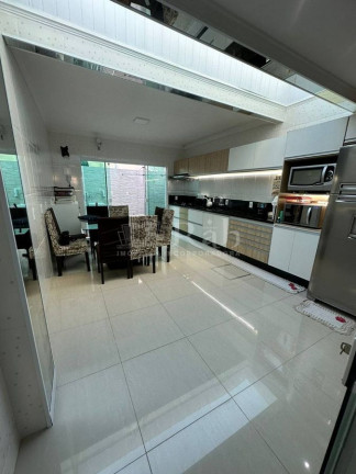Imagem Sobrado com 3 Quartos à Venda, 140 m² em Areias - Camboriú