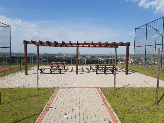 Terreno à Venda, 300 m² em Tomazetti - Santa Maria