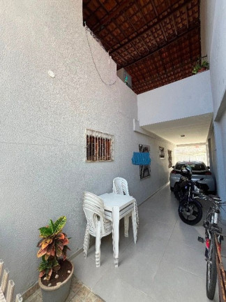 Imagem Casa com 4 Quartos à Venda, 247 m² em Maraponga - Fortaleza Imagem Casa com 4 Quartos à Venda, 247 m² em Maraponga - Fortaleza