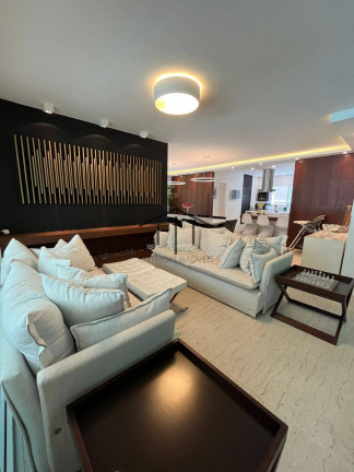 Imagem Casa com 4 Quartos à Venda, 1.052 m² em Alphaville - Santana De Parnaíba