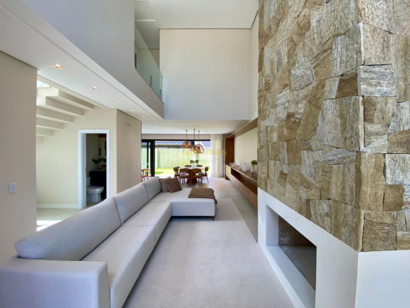 Imagem Casa com 4 Quartos à Venda, 220 m² em Condominio Sunset - Xangri-lá Imagem Casa com 4 Quartos à Venda, 220 m² em Condominio Sunset - Xangri-lá