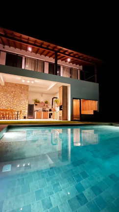 Imagem Casa com 4 Quartos à Venda, 283 m² em Vargem Grande - Teresópolis