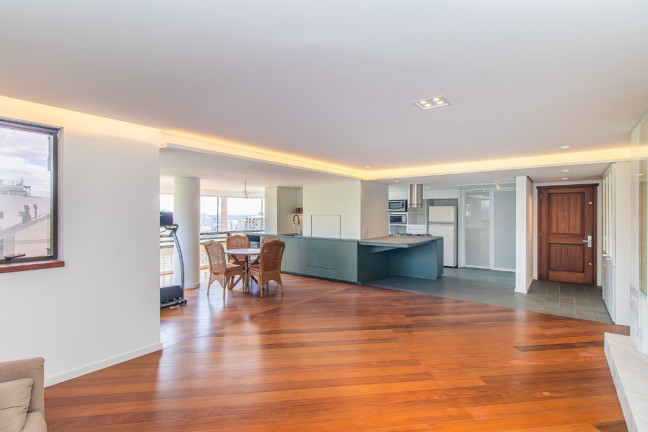 Imagem Apartamento com 2 Quartos à Venda, 170 m² em Moinhos De Vento - Porto Alegre