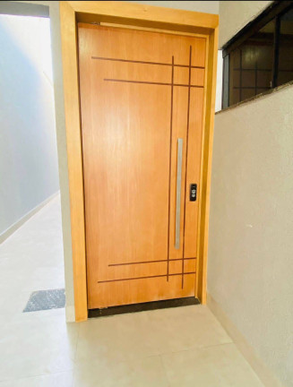 Imagem Casa com 3 Quartos à Venda, 253 m² em Residencial Santa Fé I - Goiânia