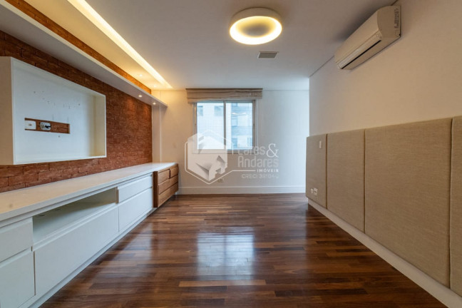 Imagem Apartamento com 1 Quarto à Venda, 134 m² em Itaim Bibi - São Paulo Imagem Apartamento com 1 Quarto à Venda, 134 m² em Itaim Bibi - São Paulo