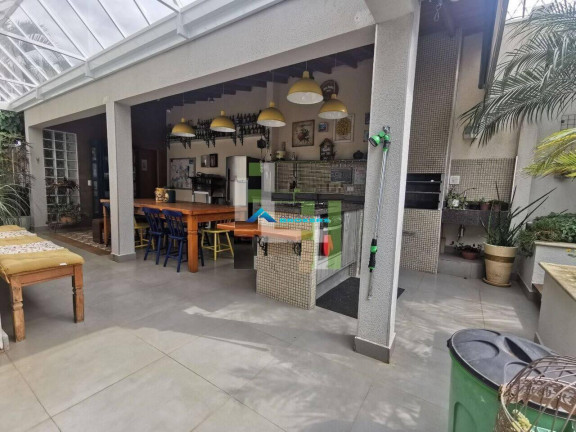 Imagem Casa com 4 Quartos à Venda, 240 m² em Medeiros - Jundiaí Imagem Casa com 4 Quartos à Venda, 240 m² em Medeiros - Jundiaí