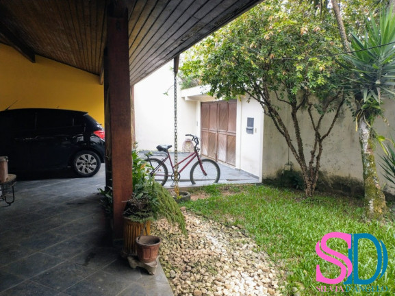 Casa com 4 Quartos à Venda, 425 m² em Itaguá - Ubatuba