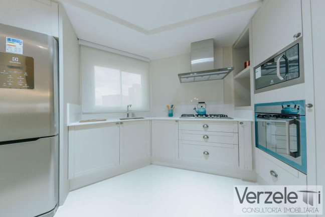 Imagem Apartamento com 3 Quartos à Venda, 164 m² em Pioneiros - Balneário Camboriú Imagem Apartamento com 3 Quartos à Venda, 164 m² em Pioneiros - Balneário Camboriú