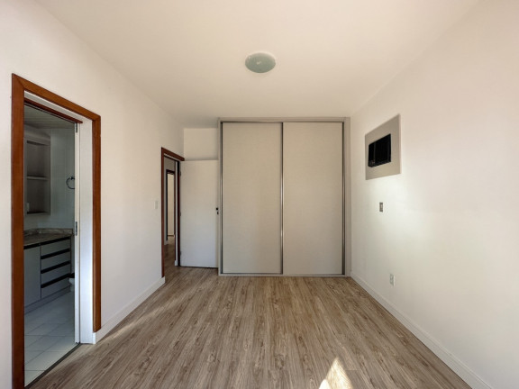 Imagem Apartamento com 4 Quartos à Venda, 258 m² em Centro - Florianópolis