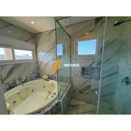 Imagem Casa com 3 Quartos à Venda, 289 m² em Caledônia - Camboriú