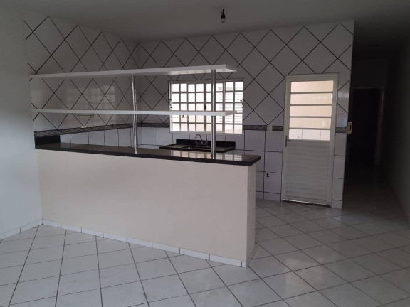 Imagem Casa com 3 Quartos à Venda, 368 m² em Lidice - Uberlândia