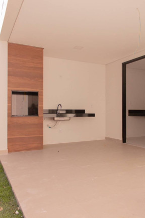 Imagem Imóvel com 3 Quartos à Venda, 156 m²