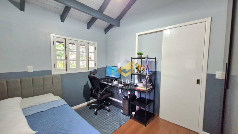 Imagem Casa com 3 Quartos à Venda, 270 m² em Centro - Tijucas