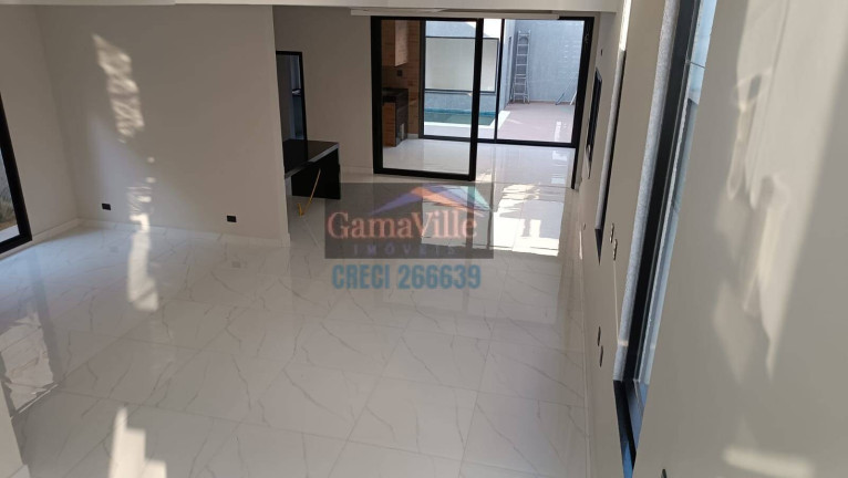 Imagem Casa de Condomínio com 3 Quartos à Venda, 210 m² em Parque Residencial Itapeti - Mogi Das Cruzes