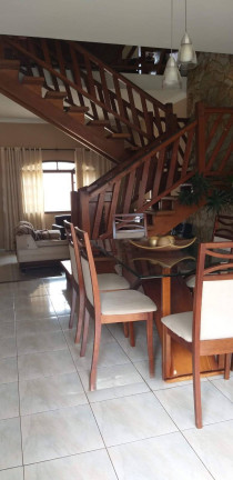 Casa com 2 Quartos à Venda, 211 m² em Chácara Do Visconde - Taubaté