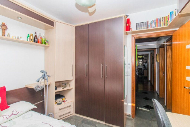 Imagem Imóvel com 4 Quartos à Venda, em Passo Da Areia - Porto Alegre Imagem Imóvel com 4 Quartos à Venda, em Passo Da Areia - Porto Alegre