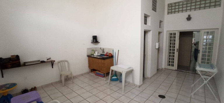 Imagem Casa com 2 Quartos à Venda,  em Cecap - Taubaté