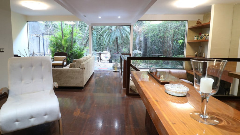 Imagem Casa com 5 Quartos à Venda,  em Vila Mariana - São Paulo