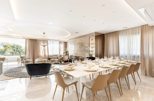 Imagem Apartamento com 4 Quartos à Venda, 291 m² em Moinhos De Vento - Porto Alegre