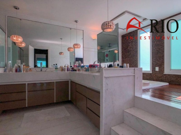 Imagem Casa com 5 Quartos à Venda, 600 m² em Barra Da Tijuca - Rio De Janeiro Imagem Casa com 5 Quartos à Venda, 600 m² em Barra Da Tijuca - Rio De Janeiro