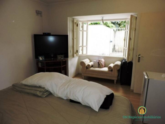 Imagem Casa de Condomínio com 5 Quartos à Venda, 1.500 m² em Carapicuíba