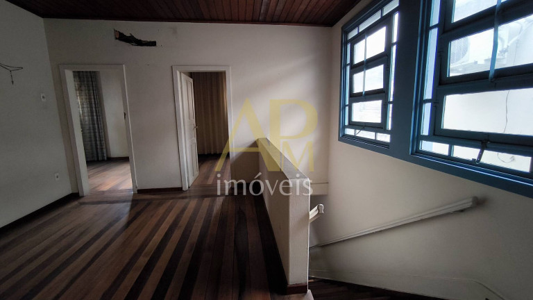 Imagem Casa com 4 Quartos à Venda, 290 m² em Centro - São José