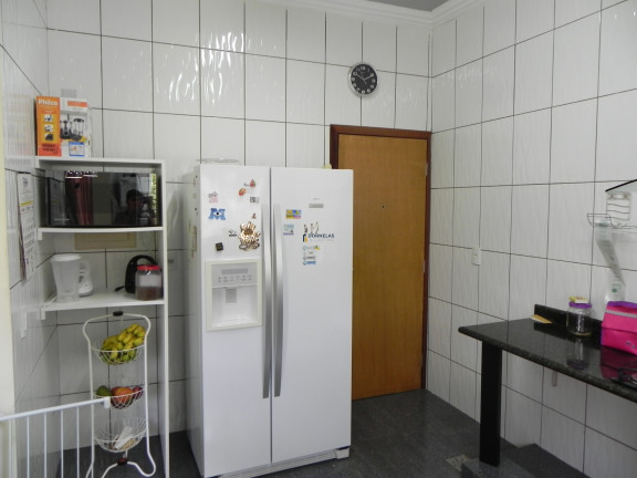 Imagem Casa com 3 Quartos à Venda, 264 m² em Guará I - Brasília Imagem Casa com 3 Quartos à Venda, 264 m² em Guará I - Brasília