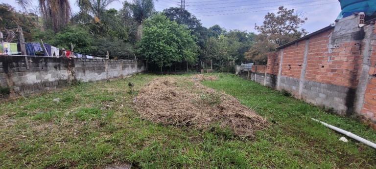 Imagem Imóvel com 2 Quartos à Venda, 650 m² em Jardim Itacolomi - Itapevi