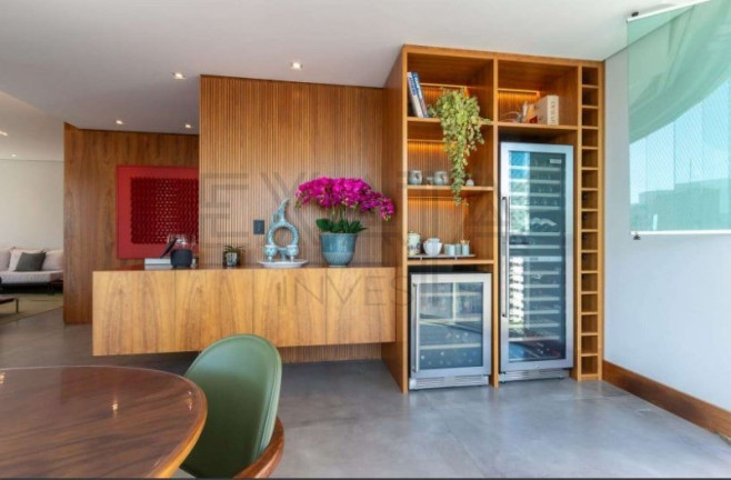 Imagem Imóvel com 3 Quartos à Venda, 210 m² em Moema - São Paulo